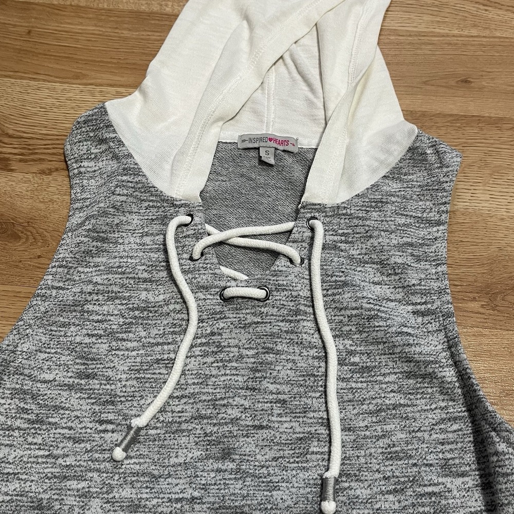 Inspired Hearts Sleeveless Hoodie Top Gray Lace-Up Casual‎ Athleisure Womens S